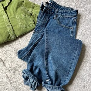 Meedium wash high rise mom jeans